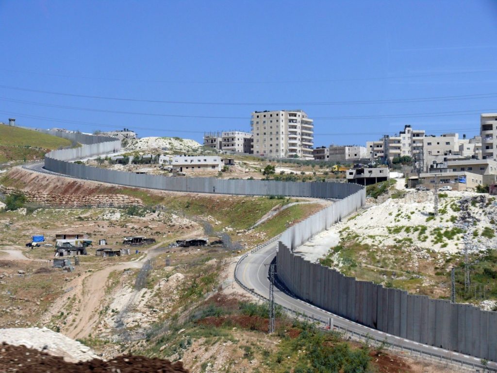 Egy újabb határ, ezúttal „országon belüli”, Izrael és Palesztina között